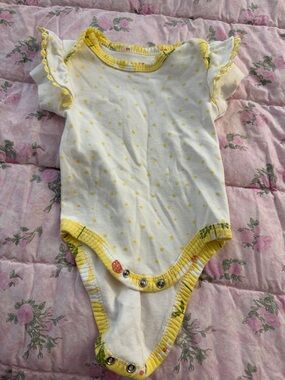 Yellow Polka Dot Ruffle Sleeve Baby Bodysuit - Unbranded
